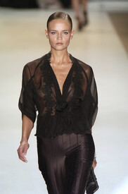 Carlos_Miele_Spring_2006_tdeq_Rym_Q72dx_1.jpg