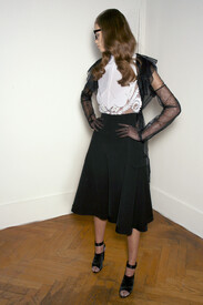 Givenchy_Spring_2006_z_IMc_Cm7_Wn_Cvx_1.jpg