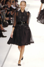 Fendi_Spring_2006_49_Bw_Ae8_WH-_Fx_1.jpg