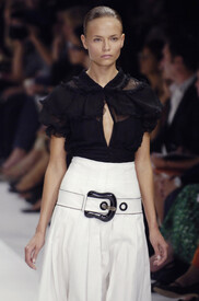 Fendi_Spring_2006_-_JJYOAl_Yqw_Lx_1.jpg