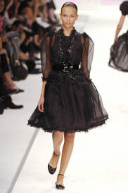 Fendi_Spring_2006_p7_Hr49_OEy_B1x_1.jpg