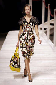 Kenzo_Spring_2006_y45_JPAXTJGex_1.jpg