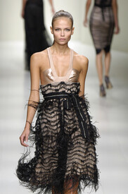 La_Perla_Spring_2006_sxtc_L1lc-1sx_1.jpg