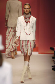 Pollini_Spring_2005_qq_Pxn_AMiqd3x_1.jpg