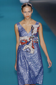 Cacharel_Spring_2005_p_JRClp3_GYzx_1.jpg