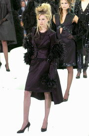 Chanel_Fall_2005_ubancu_Njk_ARx_1.jpg