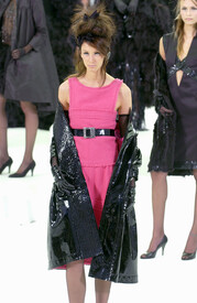 Chanel_Fall_2005_d_ZEa_Ztbr4enx_1.jpg
