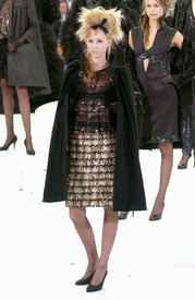 Chanel_Fall_2005_F0e_Un_DHe_Szfx_1.jpg