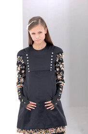 Chanel_Fall_2006_d_Vcqcq_FY0y_Gx_1.jpg
