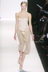 Narciso_Rodriguez_Fall_2004_WF_RQd7_N_Ox_1.jpg