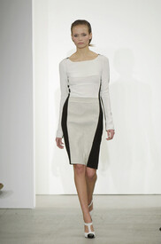 Narciso_Rodriguez_Fall_2006_t3k_B9_Kt3_JFx_1.jpg