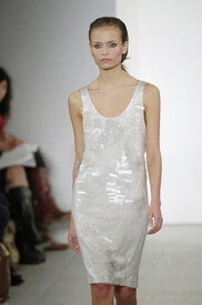 Narciso_Rodriguez_Fall_2006_X4zo86_HYmp_Fx_1.jpg
