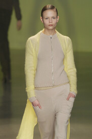 Rick_Owens_Fall_2004_R948_Pxy_W-k_Tx_1.jpg