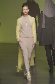 Rick_Owens_Fall_2004_ei_QQm_Iya_Rix_1.jpg