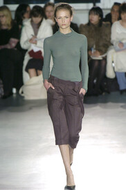 Roland_Mouret_Fall_2004_xrn_T_z_Y-_CEWx_1.jpg