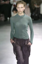 Roland_Mouret_Fall_2004_AL8b0_U_nz_Pcx_1.jpg