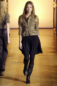 Sophia_Kokosalaki_Fall_2005_l_Qh_MUhdhkd3x_1.jpg