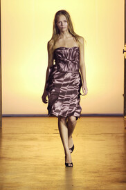 Sophia_Kokosalaki_Fall_2005_t5aa2x_QNJ-x_1.jpg