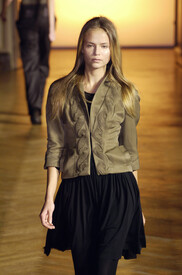 Sophia_Kokosalaki_Fall_2005_AXWs6z3ed_KLx_1.jpg