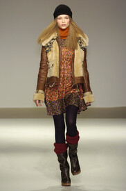 Sportmax_Fall_2004_y_JK8824aw_NIx_1.jpg