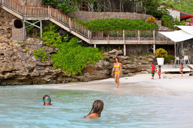 003_brooke_burke_wearing_bikini_beach_st_barts.JPG