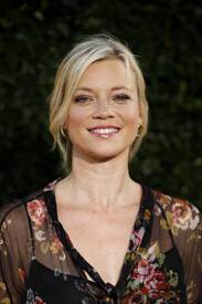 CU-Amy Smart-The Help premiere in Beverly Hills-01.jpg