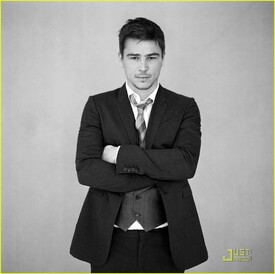 josh-hartnett-corduroy-03.jpg