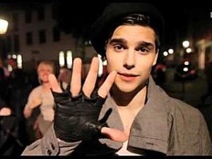 post-36249-0-1446113152-22678_thumb.jpg