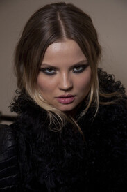 Emilio_Pucci_Fall_2011_Backstage_Jyk_CCGVulw4l.jpg