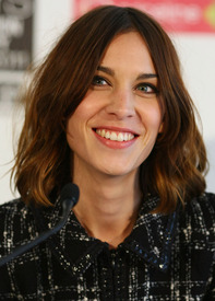 AlexaChung_30DaysofFashionBeautyphotocallSydney_310811_015.jpg