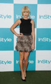 th_Laura_Vandervoort_InStyle_14.jpg