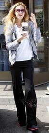CU-Whitney Port picking up coffee in Beverly Hills-01.jpg