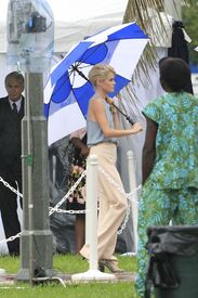 CU-Rachael Taylor films on the set of Charlie's Angels in Miami-19.jpg