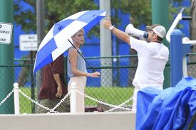 CU-Rachael Taylor films on the set of Charlie's Angels in Miami-20.jpg