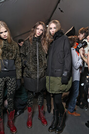 Moncler_Gamme_Rouge_Fall_2011_Backstage_zll_Nr_Dx_P.jpg