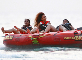 001_Celebutopia_net_Rihanna9.jpg