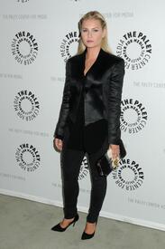 smnxs-UL72CPT93A_Elisha_Cuthbert_at_Happy_Endings_Event018.jpg