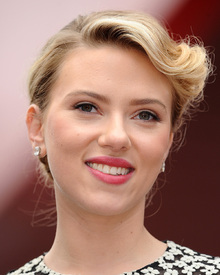 tduid300011_ScarlettJohansson.jpg