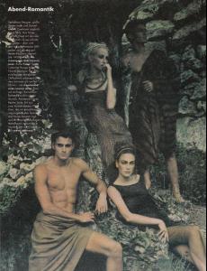 07_vogGER_90s_lagerfeld_7_122_386lo.jpg