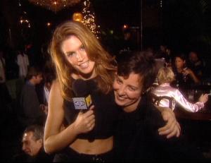 HOS-45-053-cindy-crawford-alisa-bellettini.jpg
