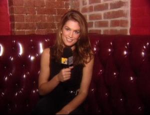 HOS-45-015-cindy-crawford-blog.jpg