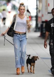 miley_hqs__3_.jpg