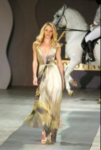 candice-swanepoel-@-the-l-134.jpg