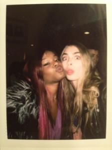 azealia_banks_at_coachella_april_2012_with_cara_delevingne_kX3fP7d.sized.jpg