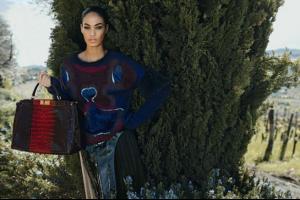 003_joan_smalls_karl_lagerfeld_fendi_fall_winter_201.jpg