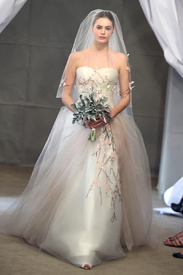 carolina_herrera_bridal_primavera_verano.jpg