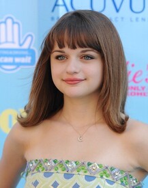 Joey King Arrivals Teen Choice Awards kp.jpg