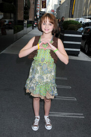 Joey King star new film Ramona Beezus po.jpg