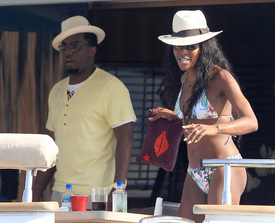 Naomi Campbell in Ibiza 26.7.2014_02.jpg