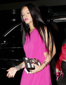rihanna (5).jpg
